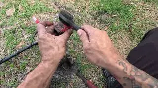 I found the hangout spot for the car club. Metal Detecting #metaldetecting #shorts #dailydoc #cars 