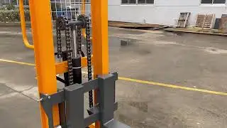 Manual Pallet Stacker Lift Up to 3000KG!