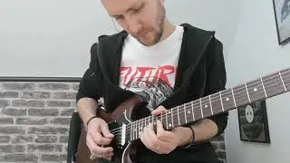 Oasis - Supersonic (Rockin'1000 version) - Guitar left by Corkscrew