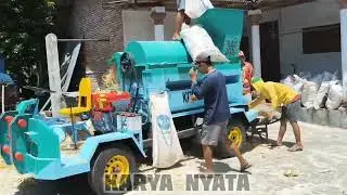 Perontok jagung versi manual