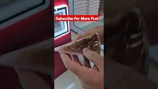 WHAT? VENDING MACHINE CAKE!!!! #shortsfeed  #cake #food #sugar #dessert