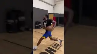 Jordan Bell attacking downhill and finishing with the smooth eurostep! #jushoop #shorts