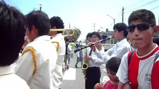 desfile la curva 23 octubre (9)lopez d roma&ntilde;a clarinte.MP4