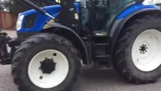 New Holland T6010 Plus with Trima 5.0 frontloader