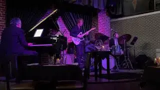 Dave Devine Trio - Vigilante Man