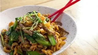 Jerry Mai's Nui Xao Bo - Stir Fried Pasta