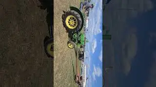 Greg Williams 1929 John Deere D on the bakers fan at the Missouri Valley steam engine show 2025