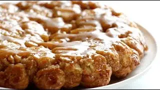 Gooey Caramel Monkey Bread