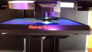 Makerbot Replicator 5th Generation First Print