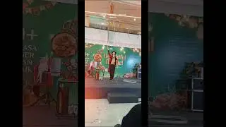 nonton clown parade and magic bubble show di tentrem mall semarang!!!!