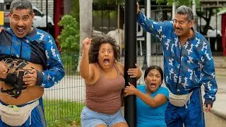 Try not to laugh challenge 🤣🤣 ll electric shock prank ll Funny Prank Video #prankvideo #funnyvideo 