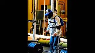 Elite Powerlifter Pretended to Be a Cleaner in Gym - anatoly gym prank