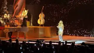 Mariah Carey - We Belong Together Las Vegas 13/12/2025 (4K Video)