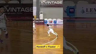 Easy floater off a handoff 🌟🔥 Kids basketball game #ballislife #hooper #basketballgame #lebron