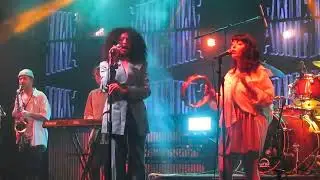 AMIRA en Jaguar Haus Tres