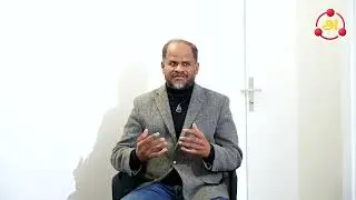 அகதியாக வந்தவர் முதல்வரானார்