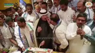 YSRCP NRI Leaders Celebrate YS Jagan Birthday in Kuwait - 21st Dec 2016