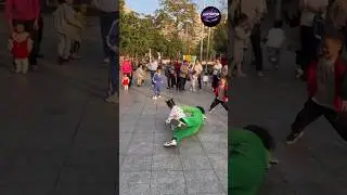 green men stunt in the street evining time👏#street #strut #entertainment #stantalent #shortvideos