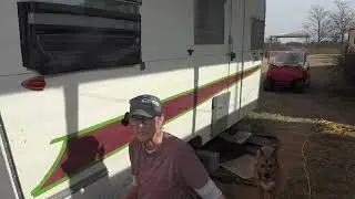 No. 0257 - Repainting the accents on my 1964 Shasta Travel Trailer