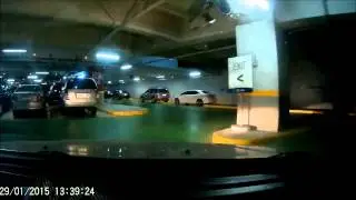 Struggling to park in SM aura