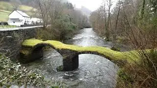 Fabulous Pont Minllyn Packhorse Bridge on Afon Dyfi (built c1630) Dinas Mawddwy Gwynedd Cymru/Wales