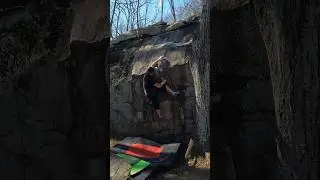 &ldquo;Black Carpet V4&rdquo; Stone Fort / Little Rock City #rockclimbing #bouldering #climbing #climber