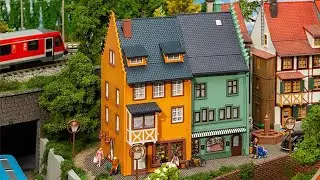 FALLER - Zwei Reihenendh&auml;user Kleinstadt H0 - Neuheit 2021
