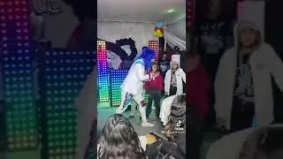 Niño trolea a los payasos Chilin y Pikin. 😂😂😂