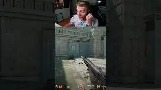 The moment when your friend try to clutch #shorts #reels #cs2 #streammoment