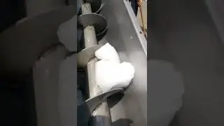 Materials Feeding Machine Powder and Granule Tube Screw Conveyor with Hopper