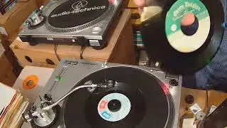 JohnnyG's Vinyltreasure Show  