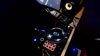Peerk a.k.a. Quantum Computer Code Techno Mix 001