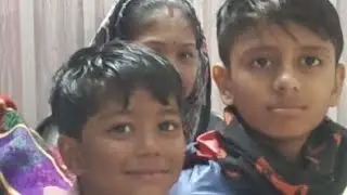 All age vlog aaj hamne momos khaae Like share and subscribe 😄