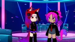 yo y una amiga en Five Night at  Freddos  en versi&oacute;n para chicas Edith versi&oacute;n 🐺💜&hearts;️