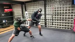 BEGINNER HEAVYWEIGHT BOXING SPARRING!!