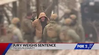 Jury deliberates in officer's killing