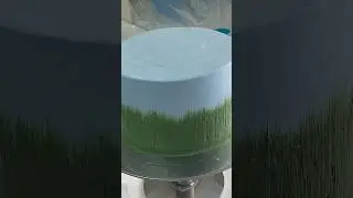 Easy grass pattern on cake using whipped cream #viralshorts #trending #cake