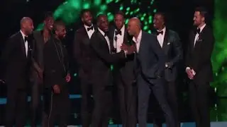 Cleveland Cavaliers Wins Best Team at ESPY Awards 2016 (LeBron James)