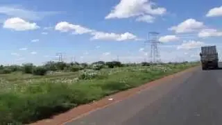 Nairobi/Mombasa road con Donamasai KEnya