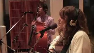 Caroline Smith - She Ain't Got It (Live on The Local Show)