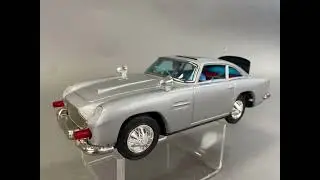 Bertoia Auctions | May 2022 - BOXED ASC JAMES BOND ASTON MARTIN