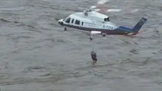 Helicopter rescue: 25 saved from floods in China