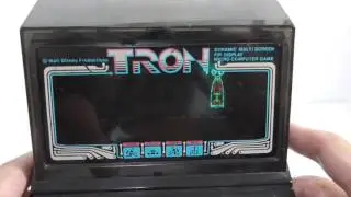 18153 Tomy FL LSI Tabletop Game TRON 1982