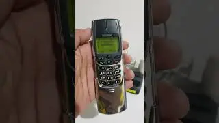 NOKIA 8810