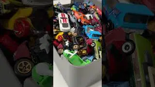 Unboxing 200 Hot Wheels Diecast cars - full video!