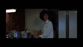 Halloween (1978) - Michael kills a dog Scene