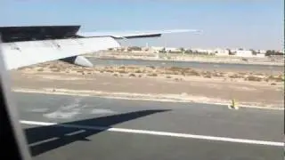 Boeing 777/300ER Landing in Dubai Intl airport..  EK651/ CMB-DXB