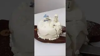 Making a Yogurt Cake #yogurtcake #yogurt #cake #snowman