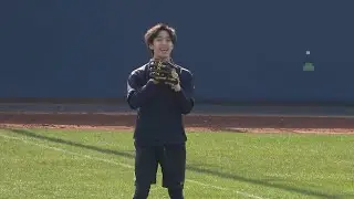 キャッチボールするリハビリ中の齋藤響介