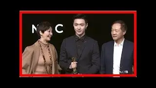 Exo's lay wins 'man of the year' award at 14th annual 'esquire man at his best' awards